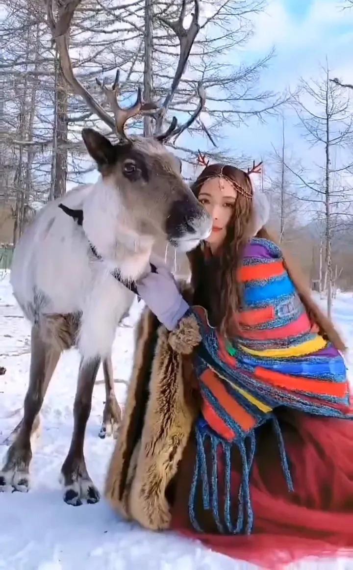 五十六个民族服饰傈僳族,五十六个民族代表服饰图片