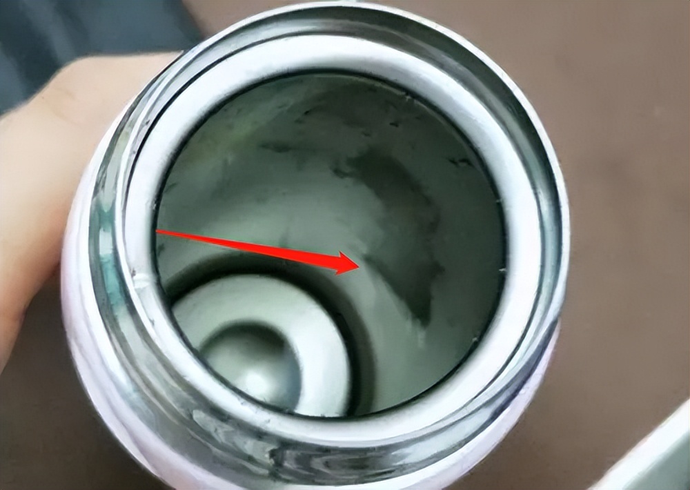 保温杯里泡枸杞有危险吗,保温杯泡枸杞有什么危害吗