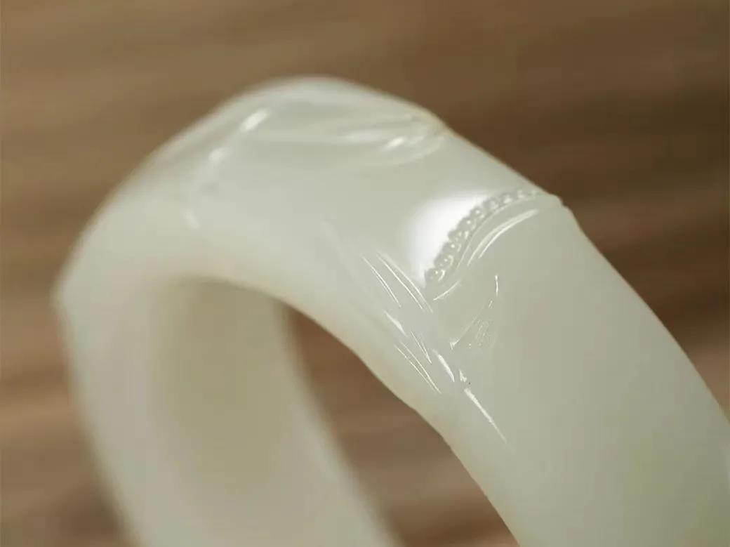 2000左右碧玉和田玉手镯,3万元以内翡翠手镯价格