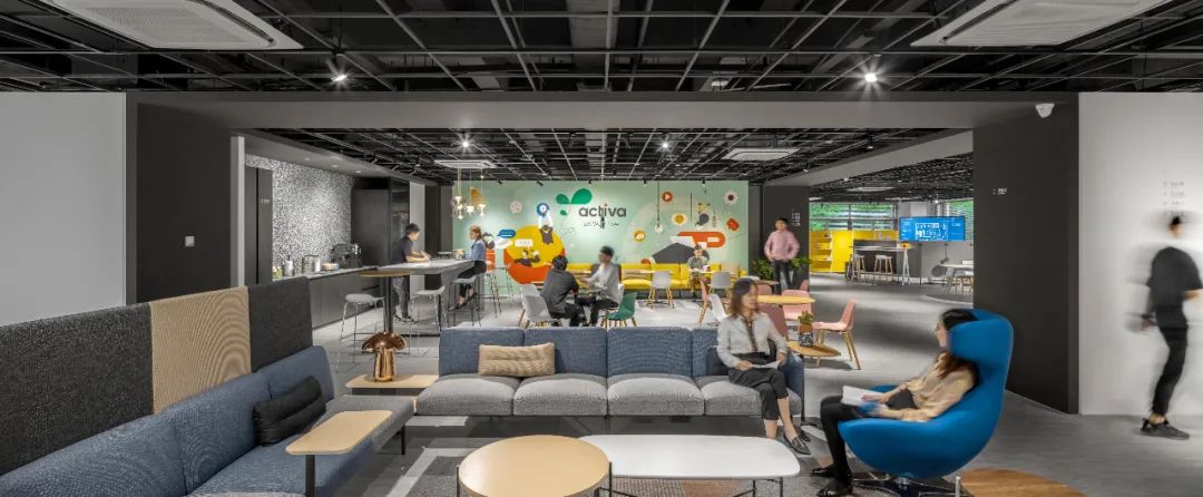 砥砺前行三十载同心铸就新未来,砥砺前行四十载凝心聚力创未来