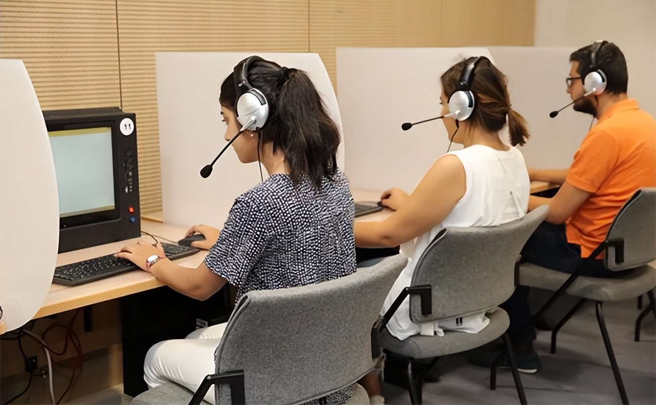 英语听力零基础怎么练才有效果,如何提高英语听力4步教你听懂80%