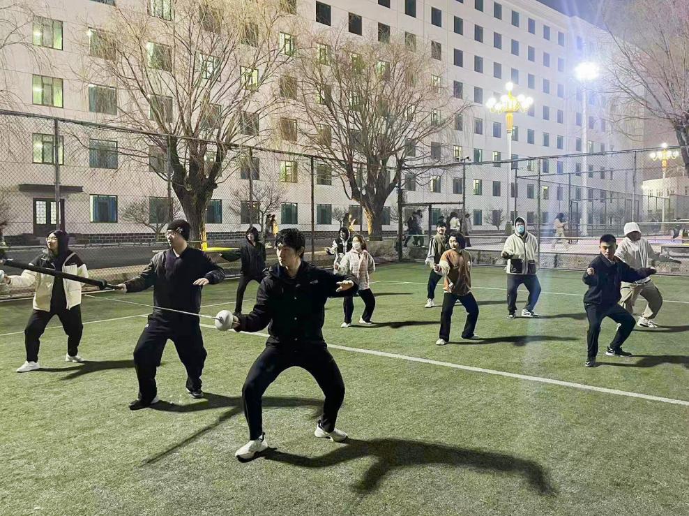 辽财足球场,辽财操场