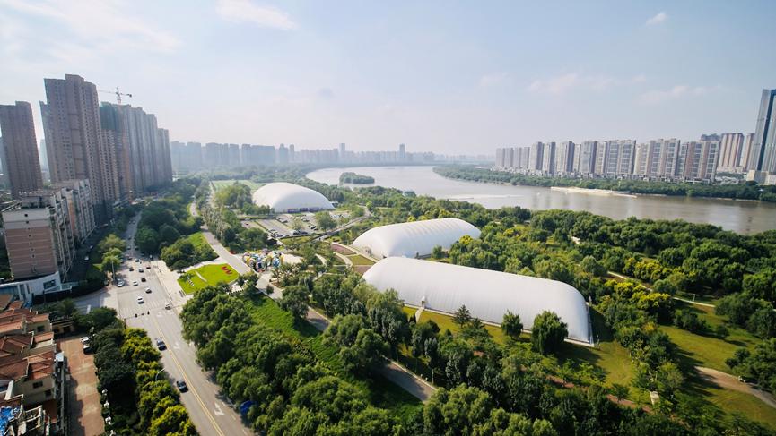 李铁足球公园综合馆,李铁八号足球公园综合馆