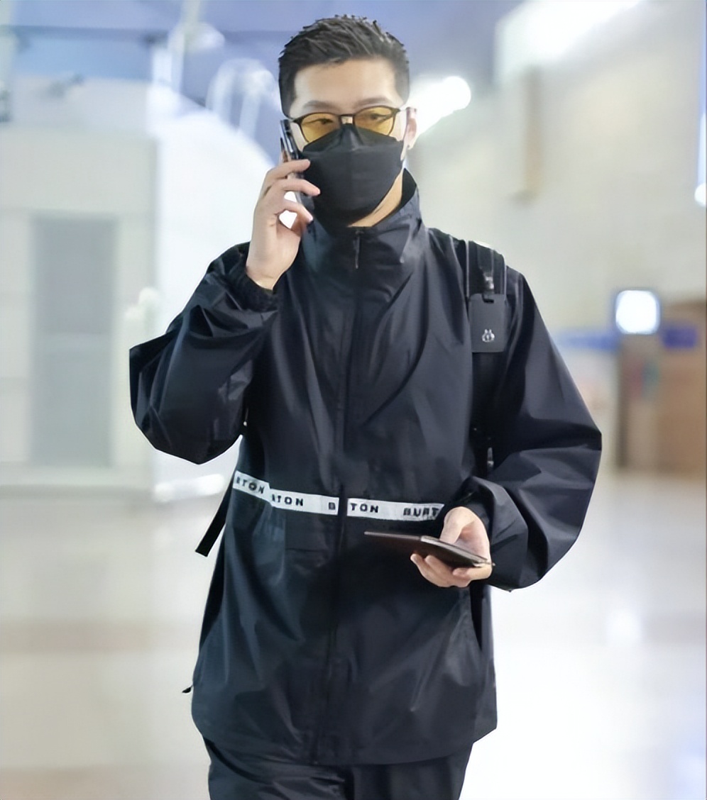 赌王千金何超莲窦骁是如何认识的,赌王女儿何超莲窦骁婚礼伴手礼