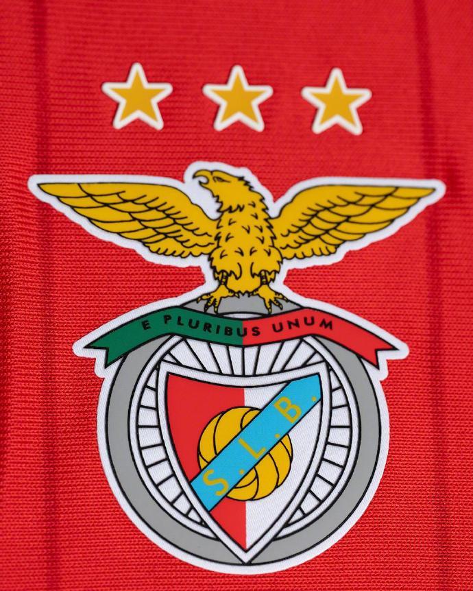 本菲卡庆祝c罗生日,本菲卡黑店球员