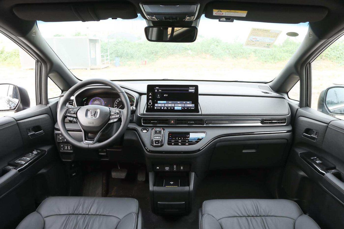 比广汽传祺m8霸气的奥德赛,奥德赛别克gl8传祺m8哪个更值得买