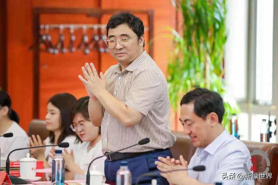 仅看《传媒实操小红书》目录，就像进了多彩的“大观园”