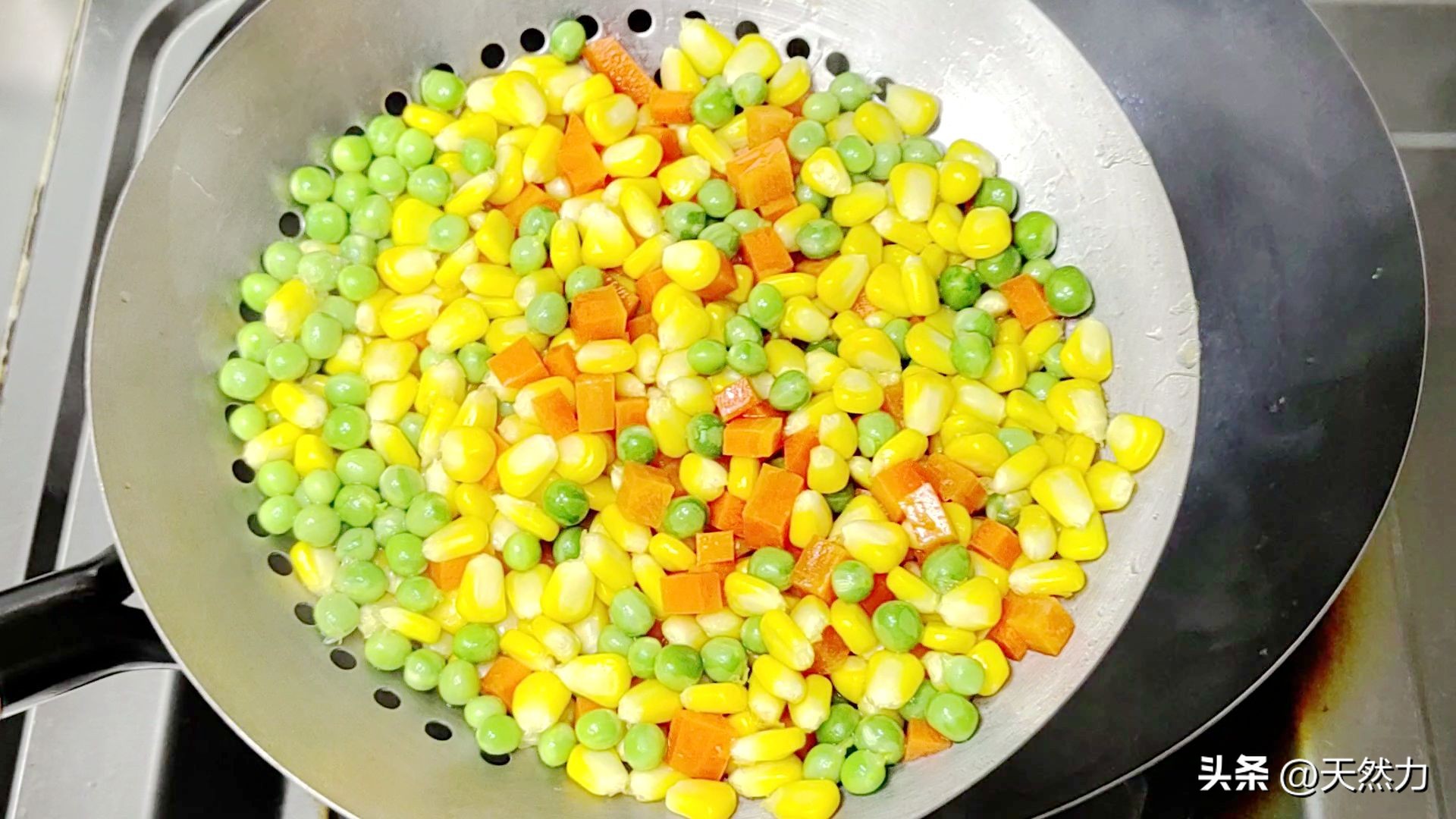 香甜玉米粒的做法小孩最爱吃,甜玉米粒家常做法儿童