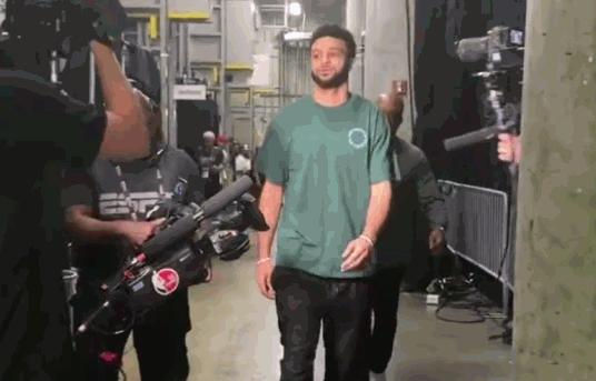 总决赛G4一触即发！约基奇穆雷表情严肃掘金主帅道出胜负关键