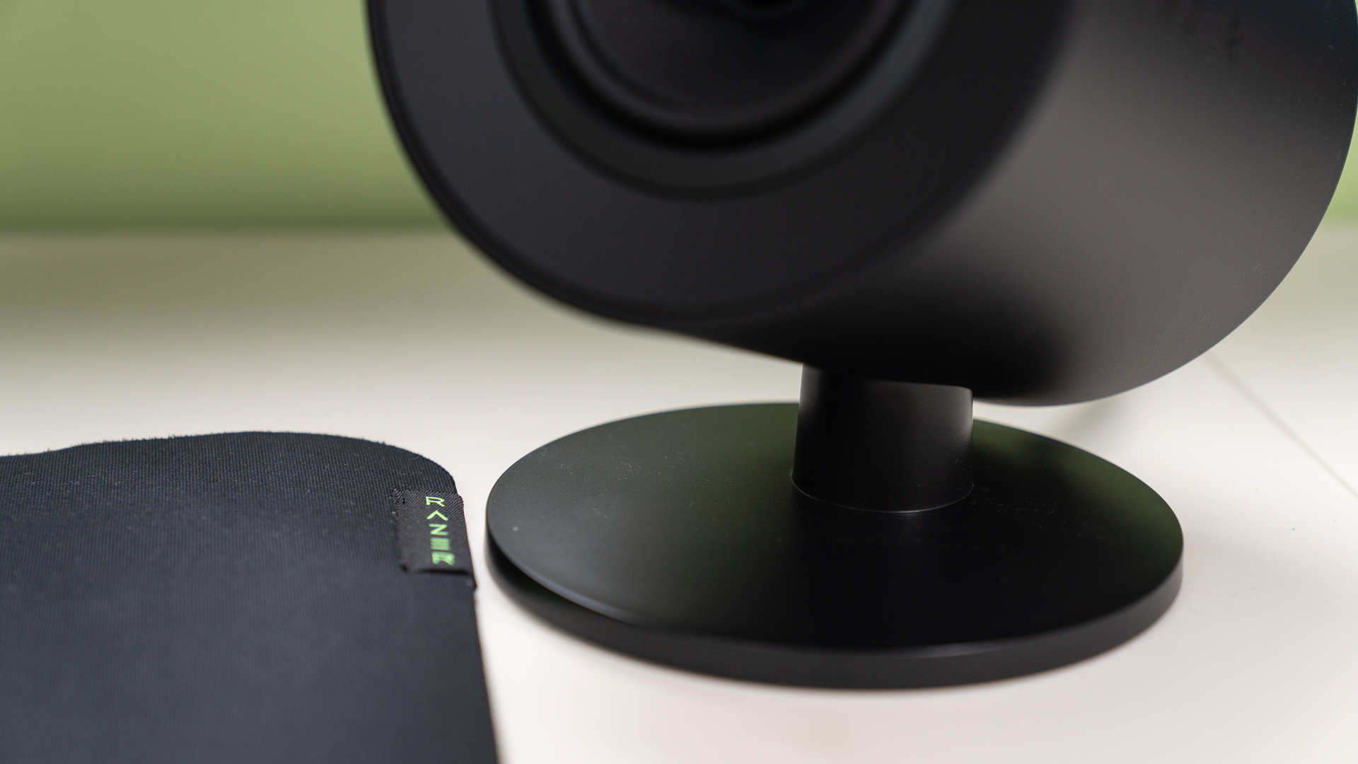 雷蛇天狼星v2听声辨位,雷蛇利维坦v2和天狼星v2怎么选