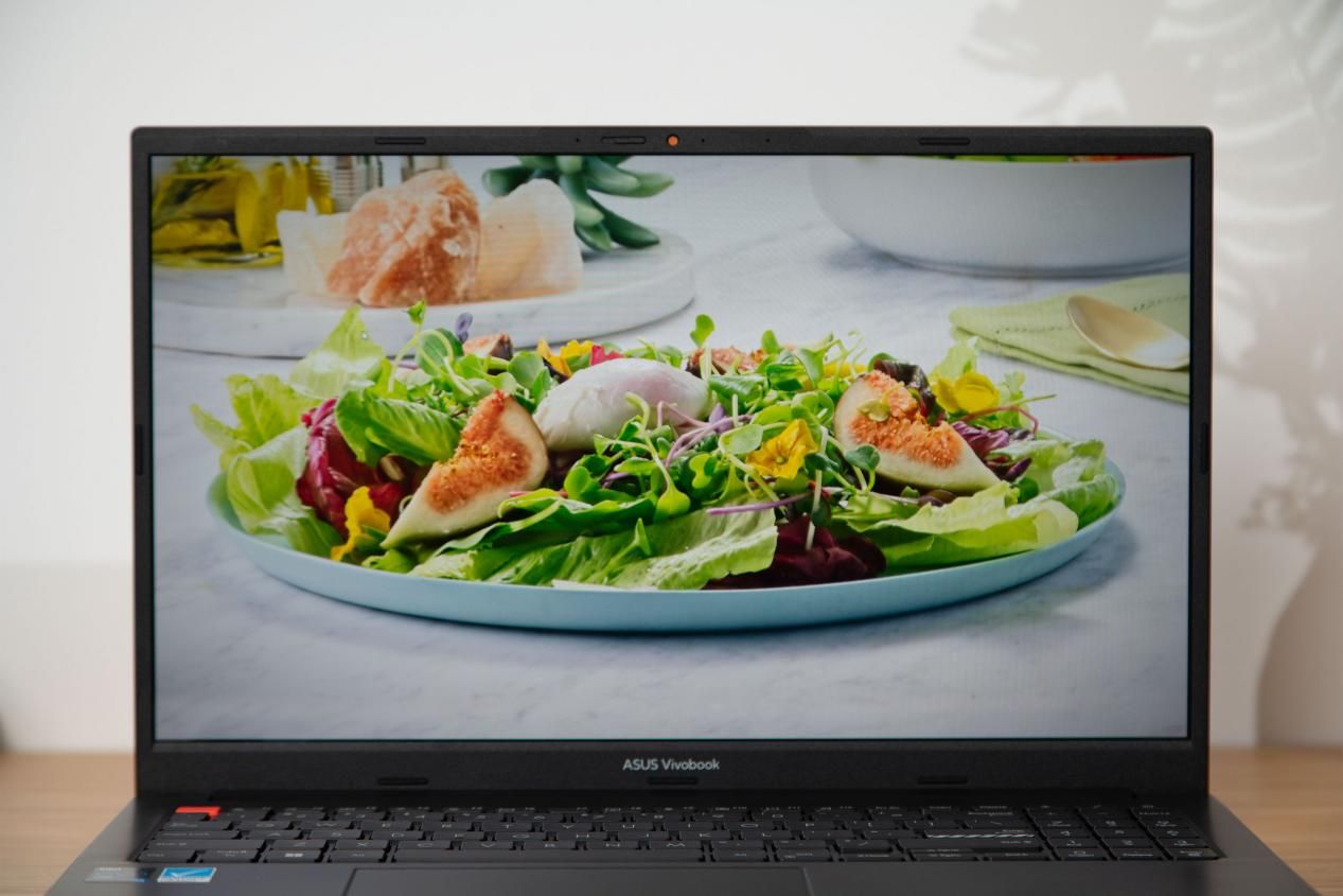 120hzoled屏幕的笔记本电脑,全球首款27寸240hzoled