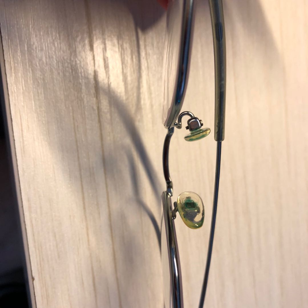 配镜纯钛镜框,配镜送纯钛镜框