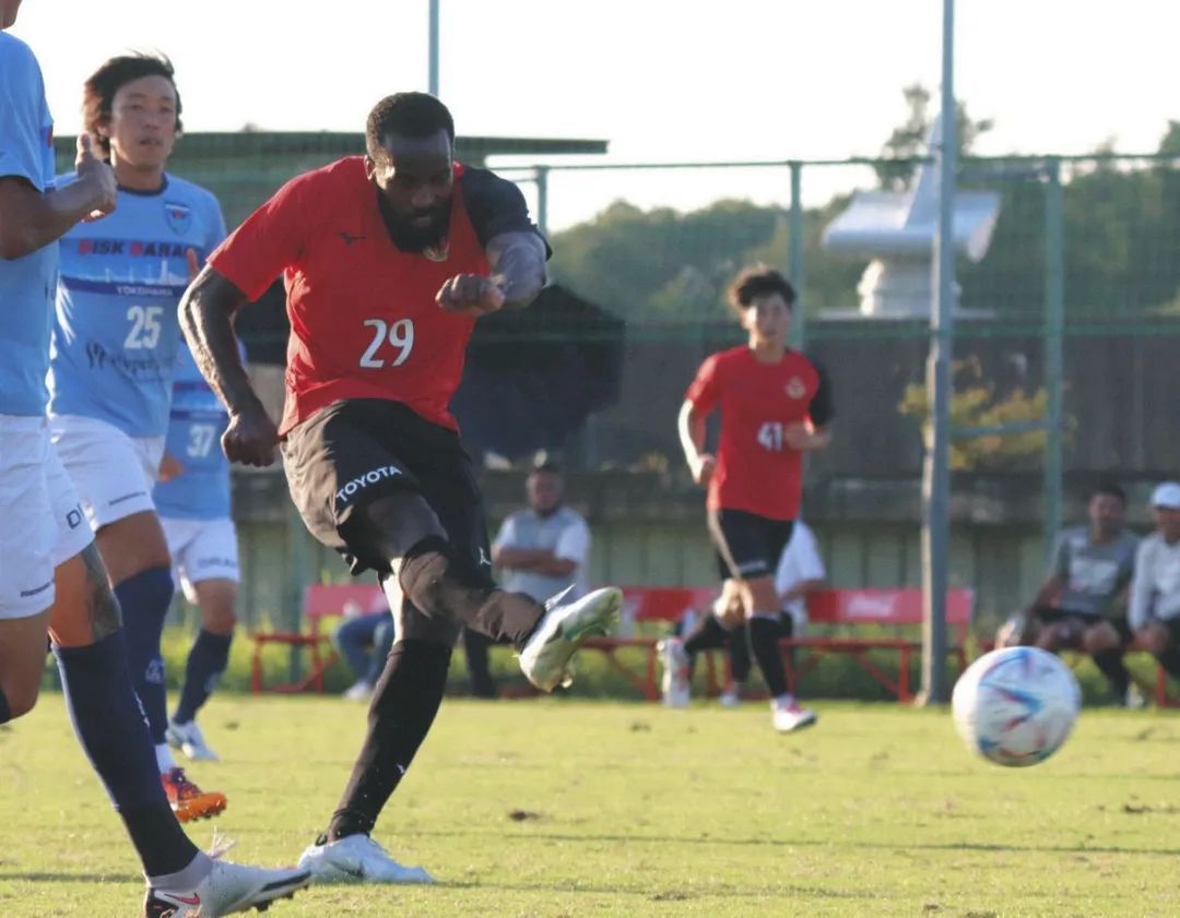 莱昂纳多足球高光时刻,莱昂纳多鲁能进球集锦