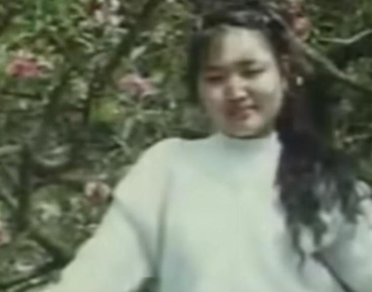 变态*杀凶**案！少女惨遭变态*魔色**砍成人彘，下身被塞满韭菜死去！