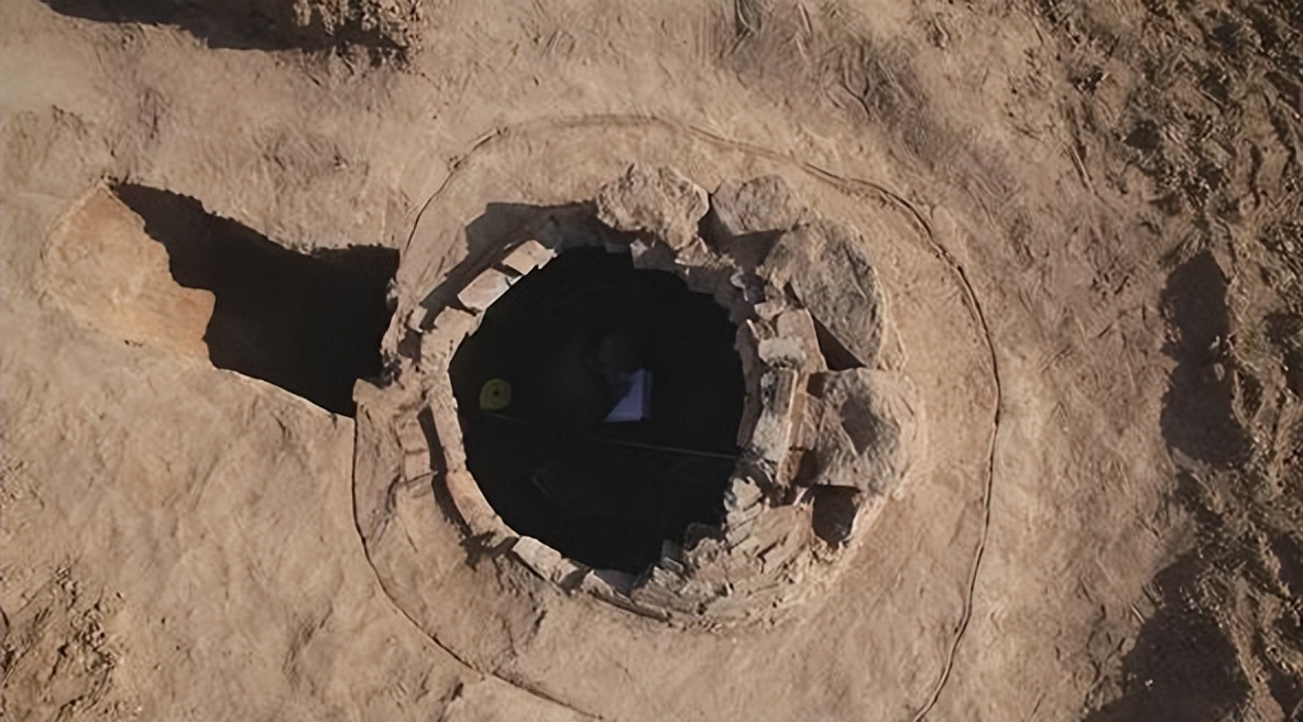 为啥棺材一头高一头低一头大一头,你知道棺材为什么一头大一头小