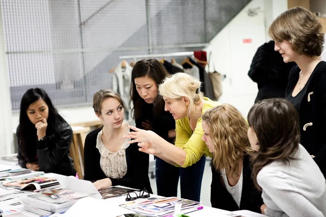 法国奢侈品管理专业最好的大学,法国奢侈品管理专业就业前景如何