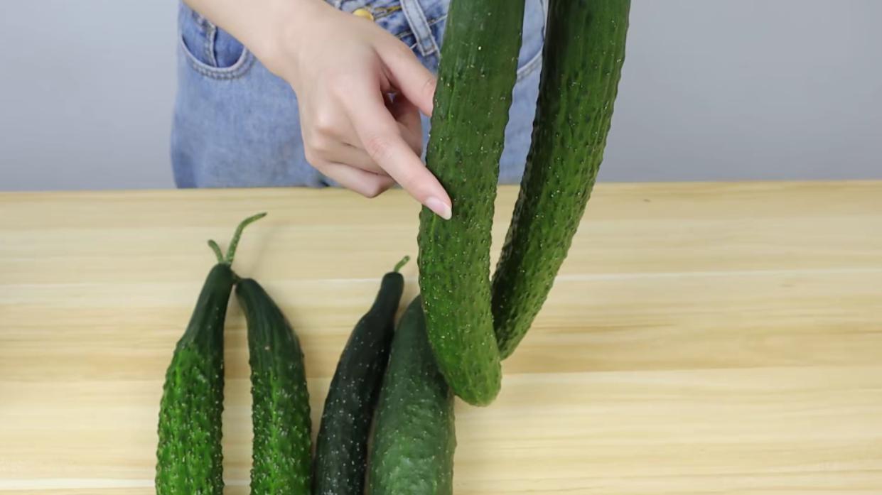 如何辨别黄瓜是否打了激素,水果黄瓜怎么辨认激素黄瓜