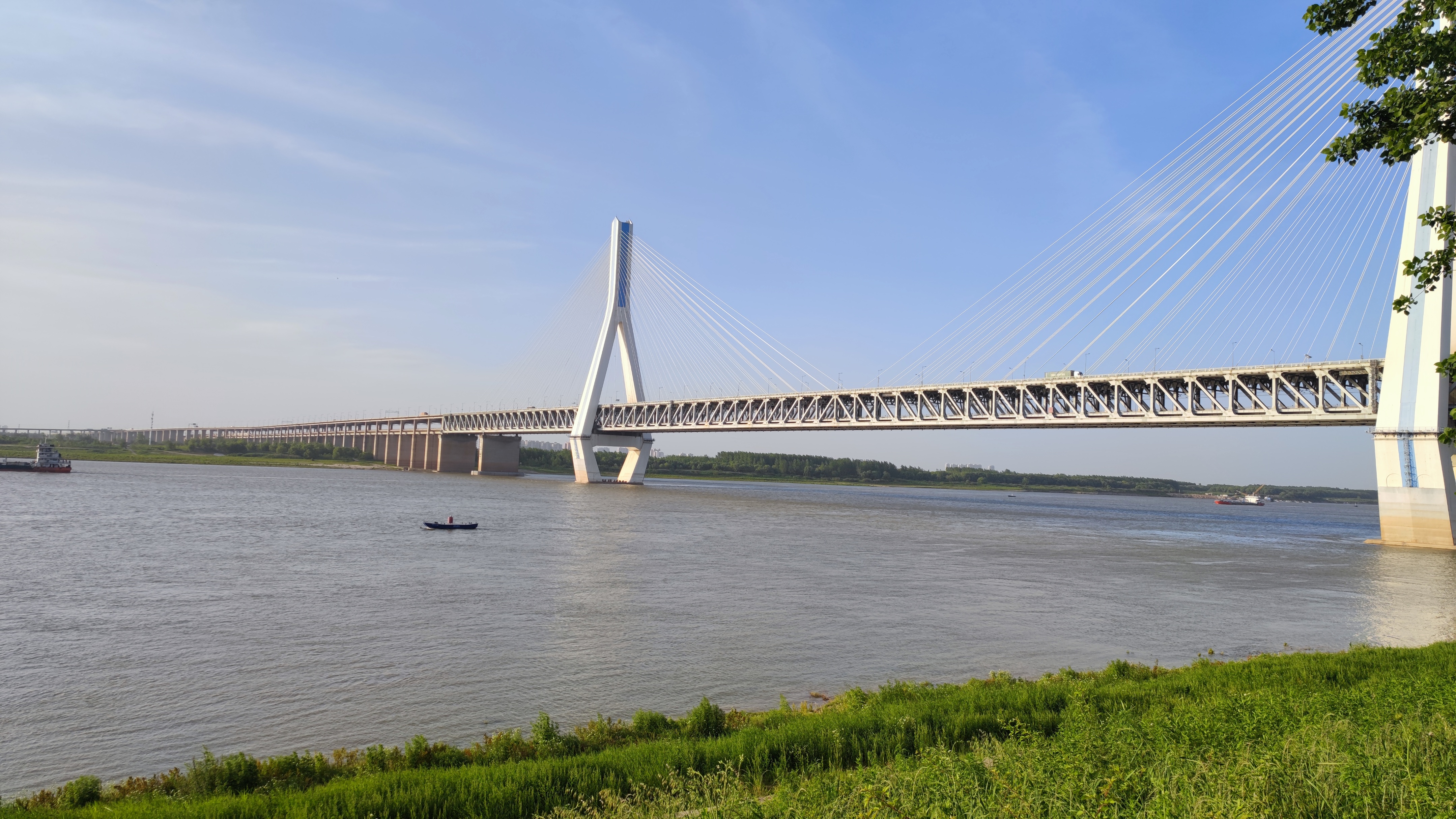 武汉青山江滩攻略,五一武汉青山江滩