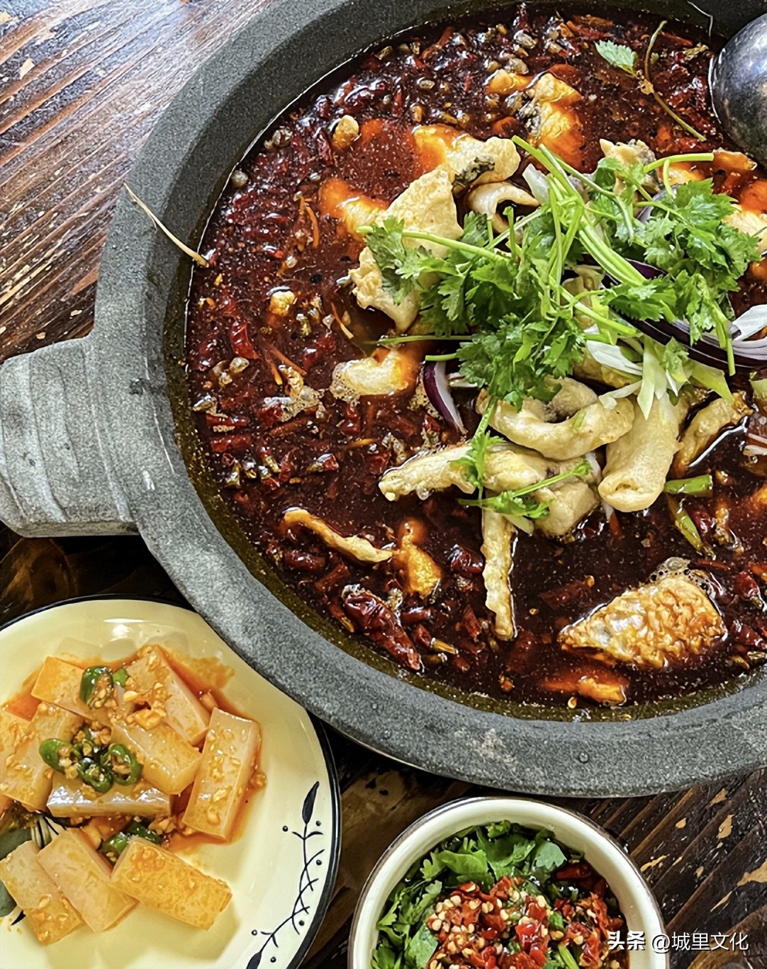 在桂林吃到正宗的重庆豆花鱼,厦门正宗重庆石锅鱼