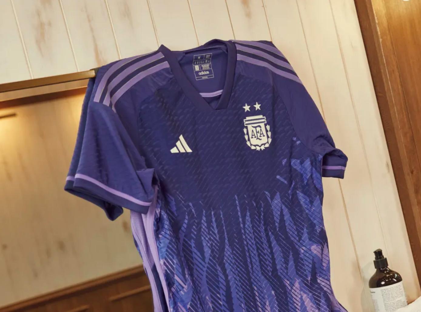 「世界杯球衣」馋哭中国球迷的细节（一）