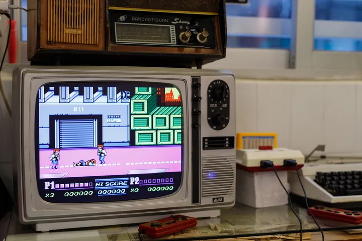 中年人还在玩十年前的游戏,中年男人玩二十年前的游戏