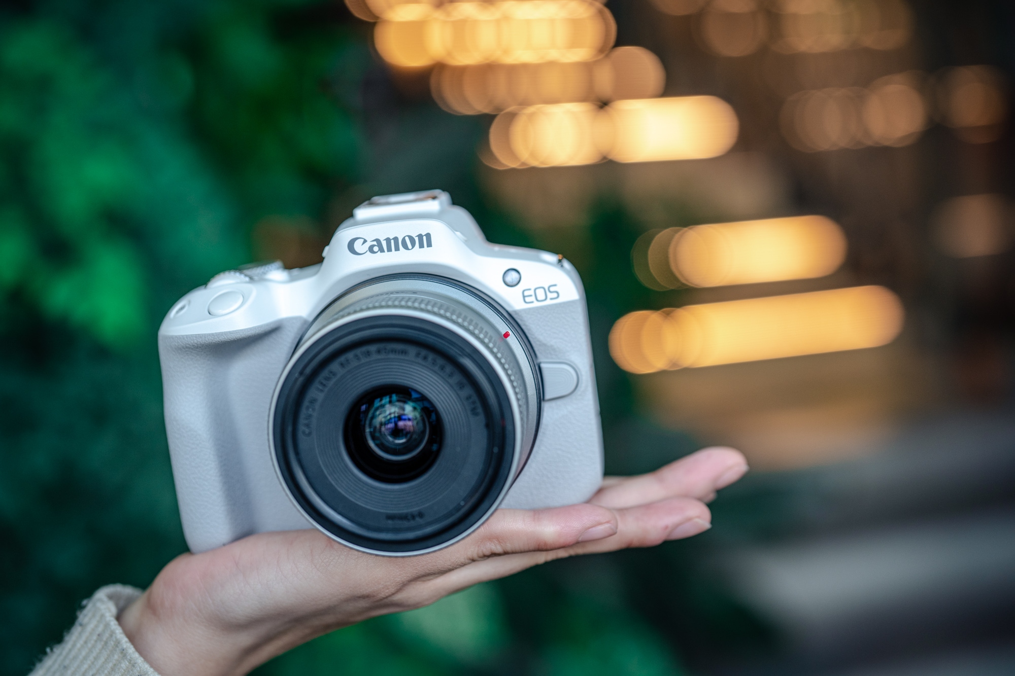 eos佳能轻便小巧,佳能微型相机eos