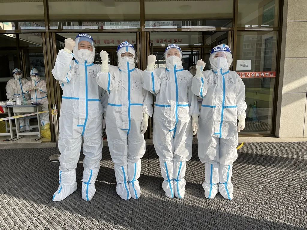 政法干警抗击疫情,疫情防控中全市政法机关冲锋陷阵