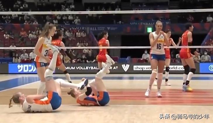 中国女排2-3巴西王云蕗,中国女排遭逆转四胜一负晋级16强