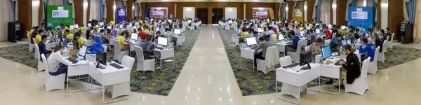 他从疯狂玩耍，到爱上编程，登上国际奖台，成为“姚班”种子选手