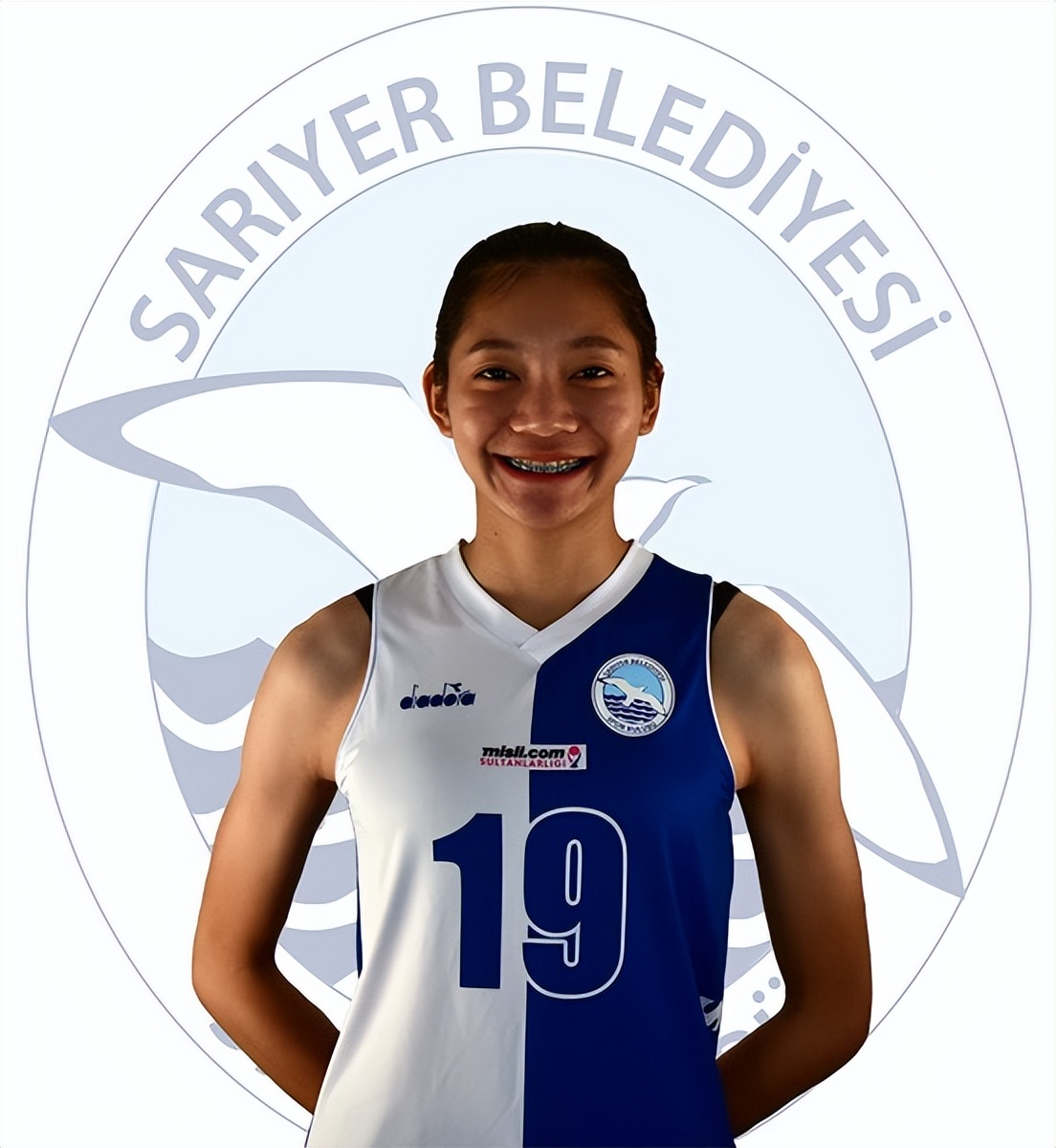 中国女排天津李盈莹,中国女排运动员李盈莹