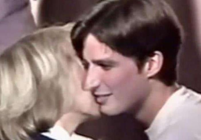 法国总统马克龙和夫人照片,法国总统马克龙结婚了吗