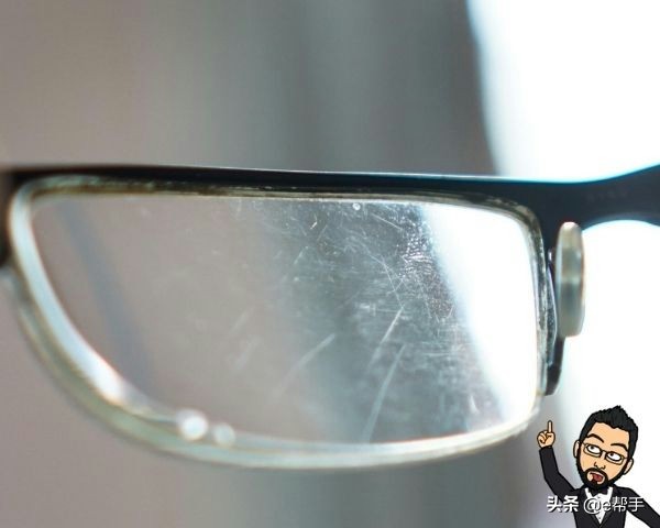 修复眼镜划痕原理,眼镜镜片划痕能修复吗
