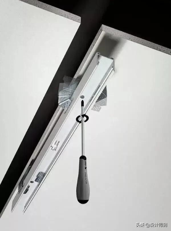 天花露筋如何修补,天花裂纹最佳修补方法