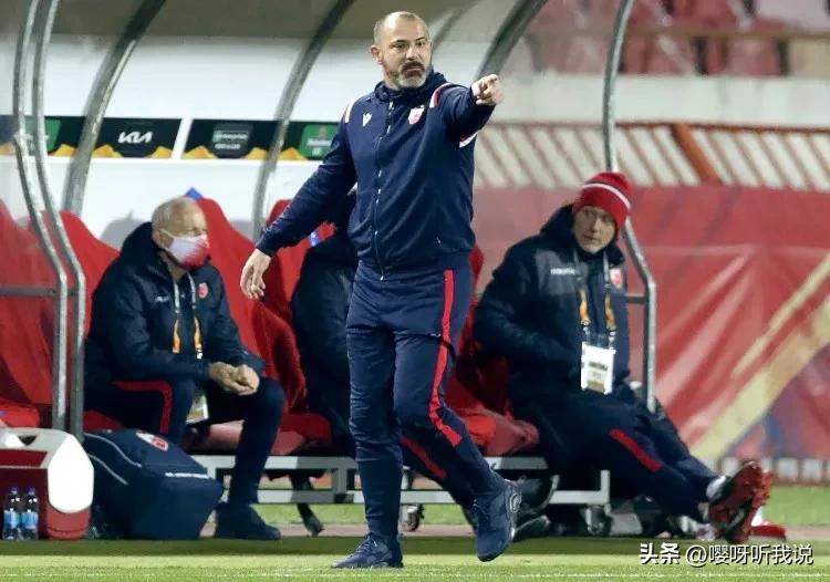 绿巴萨球员的中文纹身太没特点！看看以前的意甲球员的个性多强！