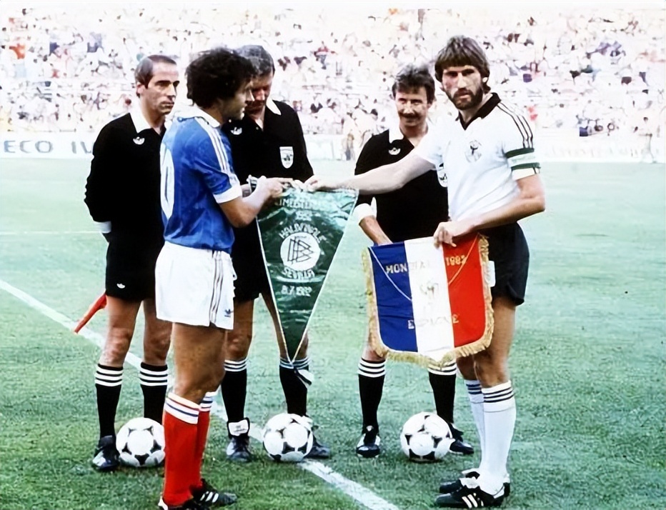 1982世界杯意大利2-0波兰,1982世界杯罗西帽子戏法