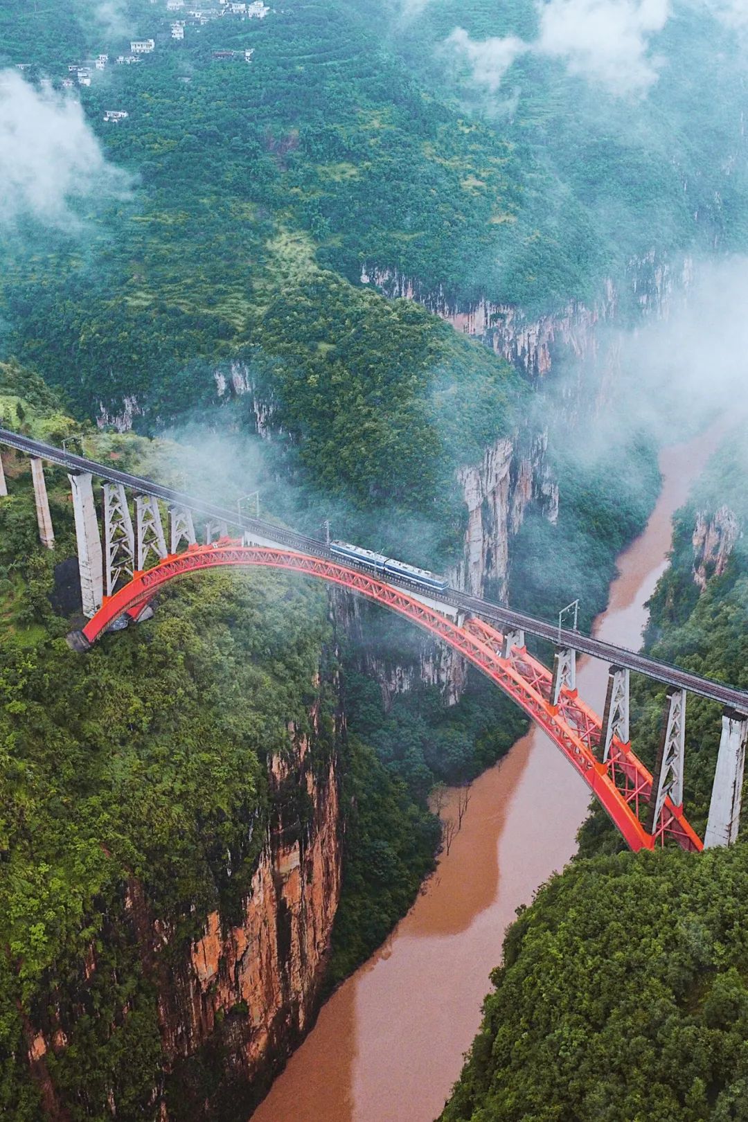 中国跨海跨江跨河桥梁世界第一,中国建的高难度桥梁