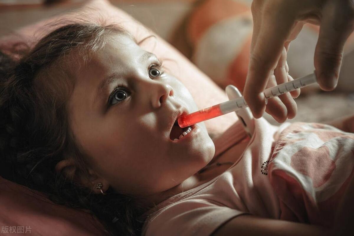 孩子积食吐喝什么药,宝宝喝药就吐了什么原因