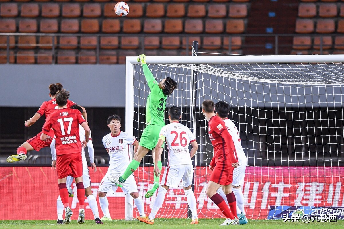 河南艰难：禁赛一年废了多拉多，联赛收尾再废卡兰加，专治不服？