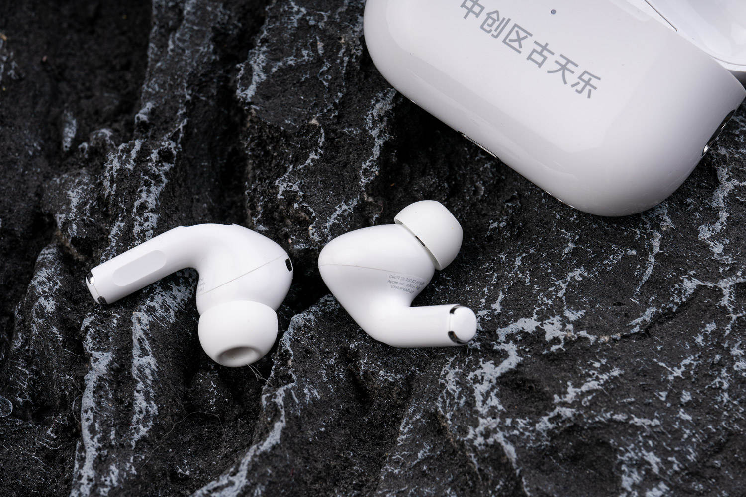 bose三代和airpodspro2代对比,boseqc3和airpodspro2降噪哪个好