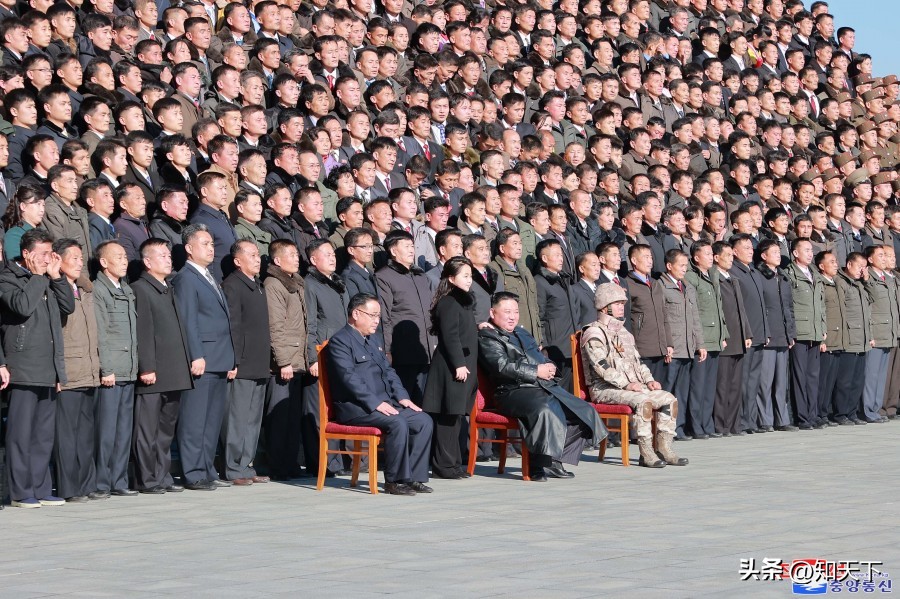 因为一次特殊的导弹试射，金正恩与“宝贵女儿”十天内两次同框