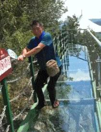 网恋奔现，这不叫“翻车”，应该叫“坠机”！哈哈哈