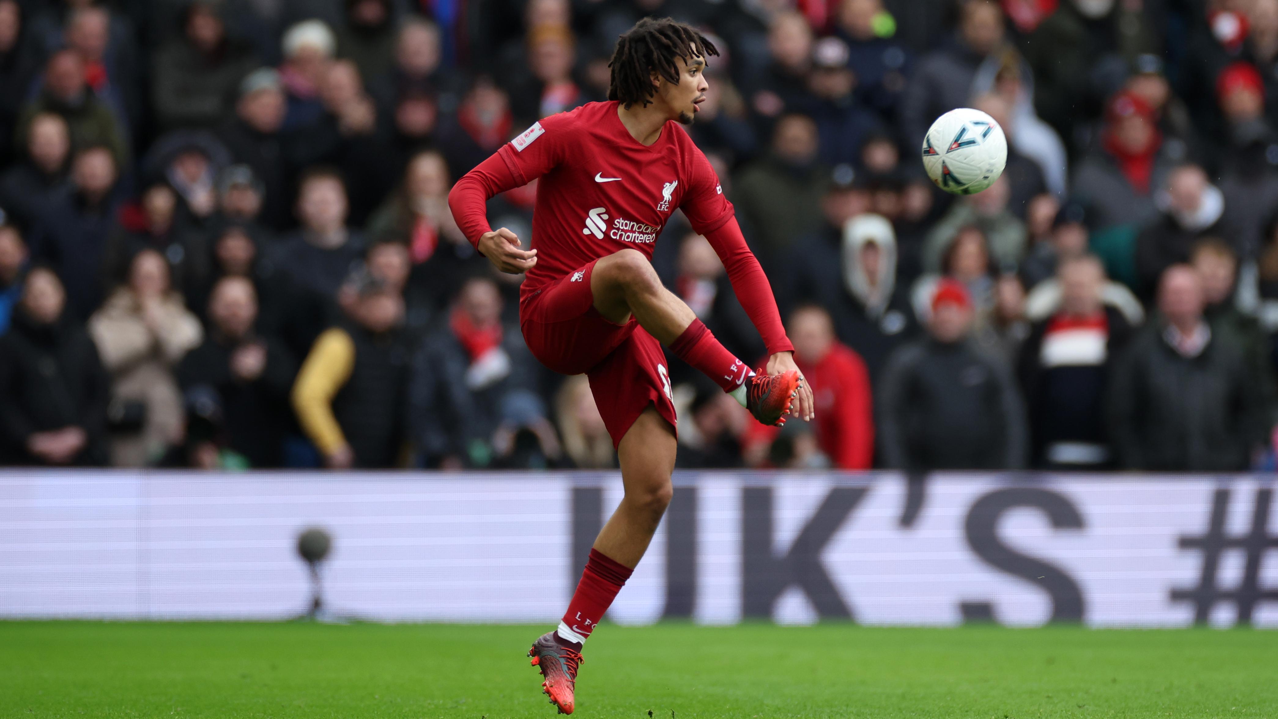 边后卫后腰打法,英超瓜迪奥拉战术大师