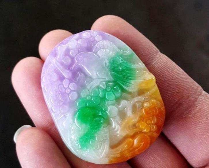 戴好多细纹的手镯对人有影响吗,一直戴的手镯突然变紫是因为什么