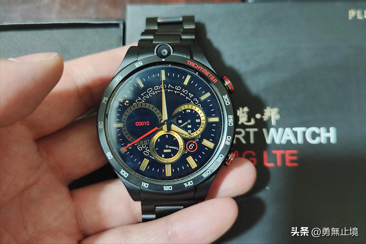 学生党爱不释手防水超智能手表,目前口碑比较好的2款智能手表