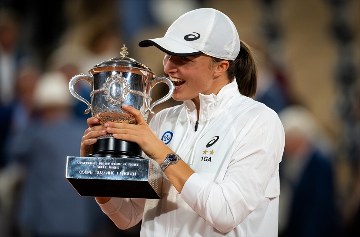 伟大的2-1！网坛名将解锁5*史大**诗级荣耀，法网4年3冠直追3大名宿