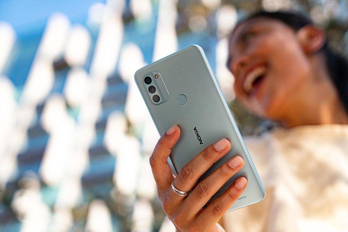 经典诺基亚8210复刻手机低价开售,新品诺基亚82104g