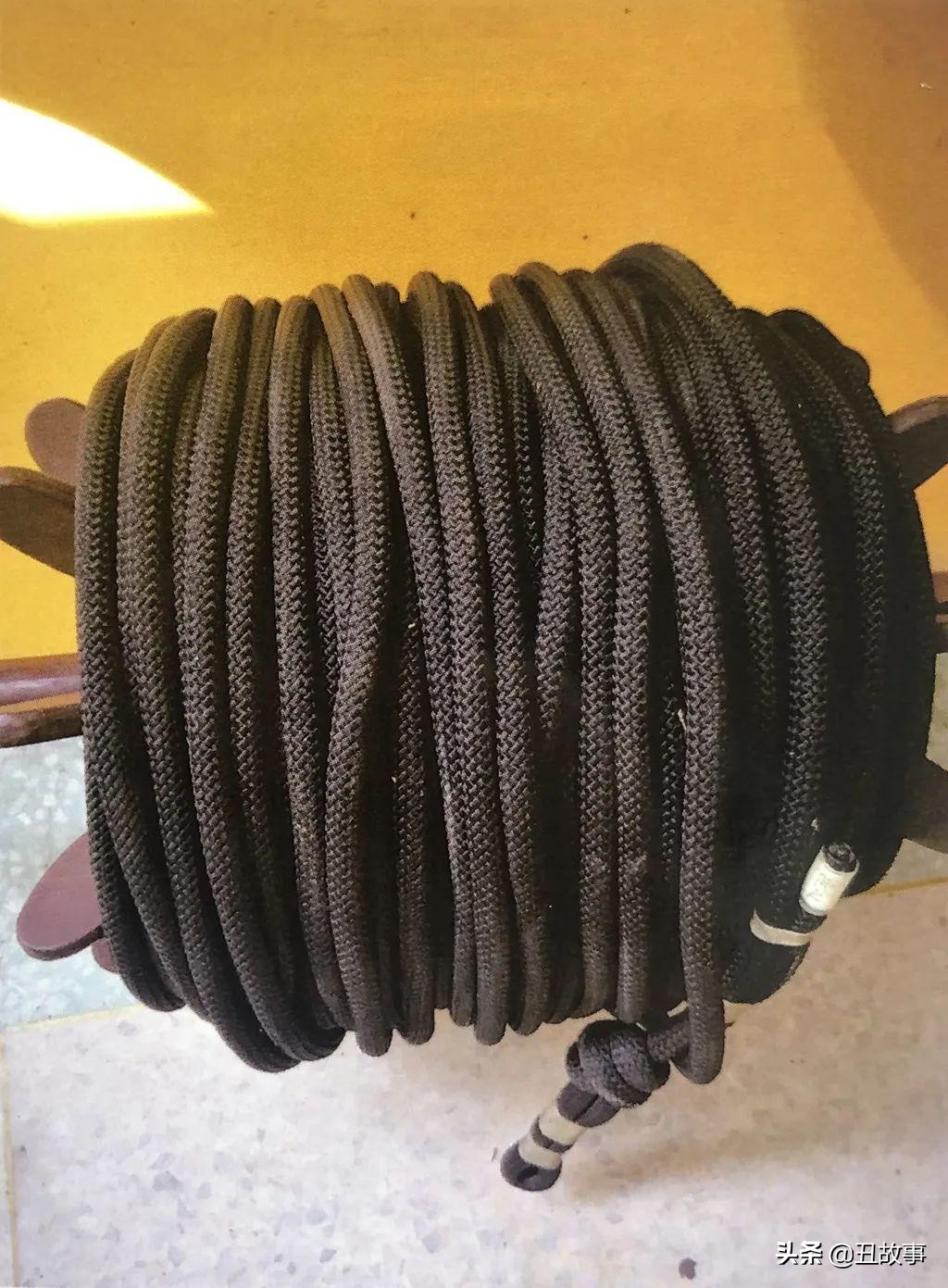 巨龙腾飞风筝的放飞现场,260米长风筝