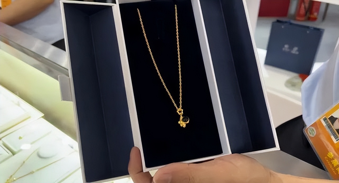 叮！2022服贸会上的黄金珠宝亮相啦