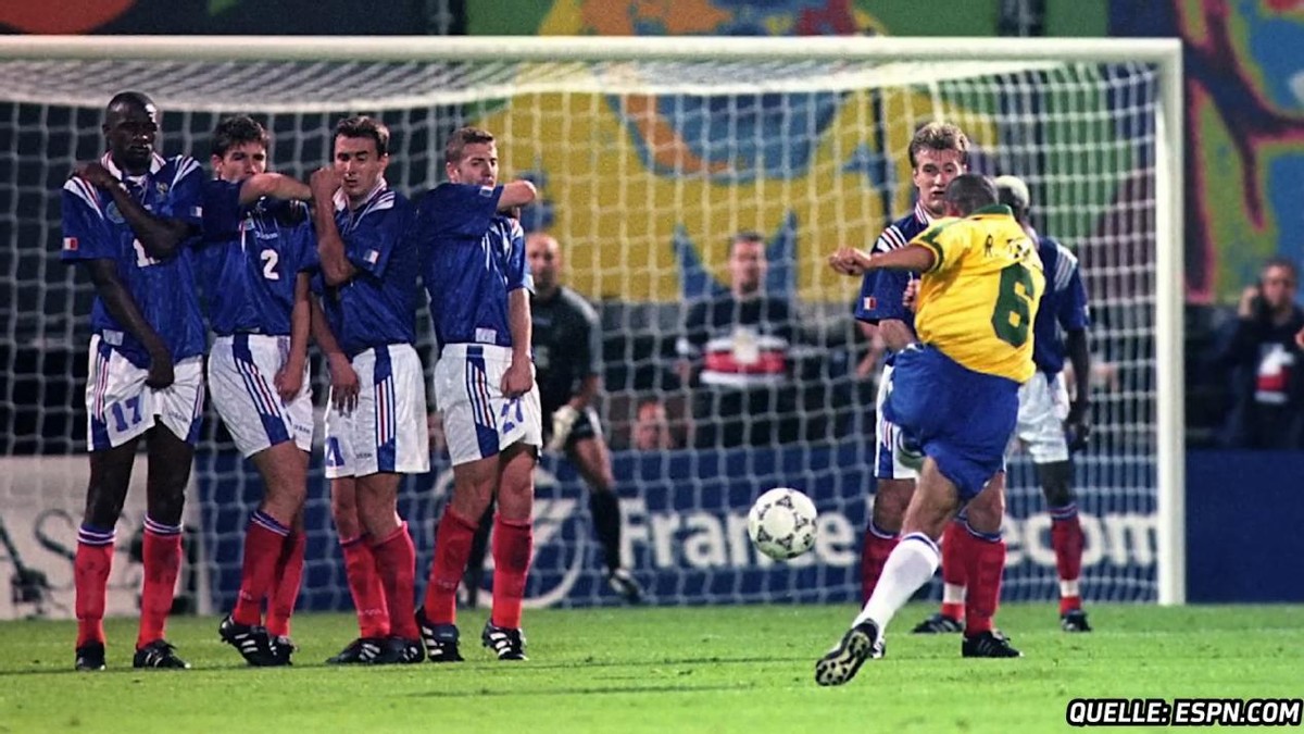 卡洛斯巅峰时期腿部力量有多大,卡洛斯大腿腿围