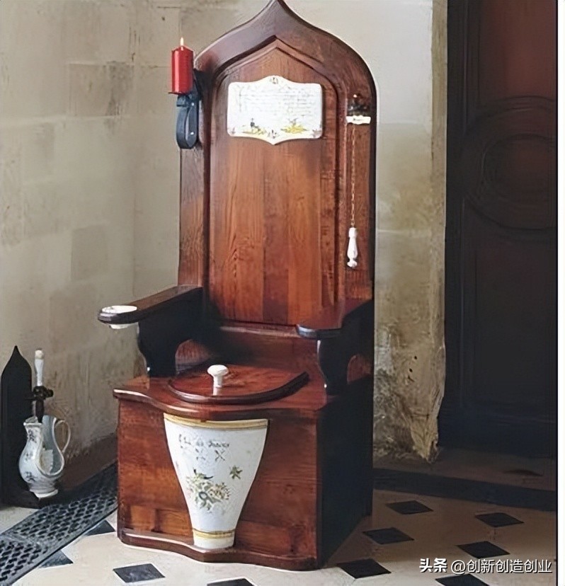 伸缩隐藏式马桶,可折叠的马桶设计